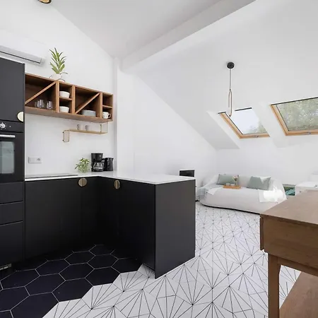 Beautiful With Air Conditioning For 2 Guests By Renters Krakow